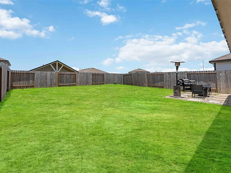 10527 Meadow Saffron Dr — Photo 25