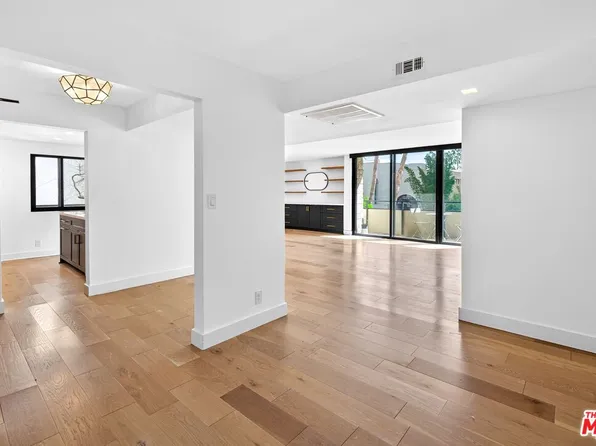 10535 Wilshire Blvd, Los Angeles, CA