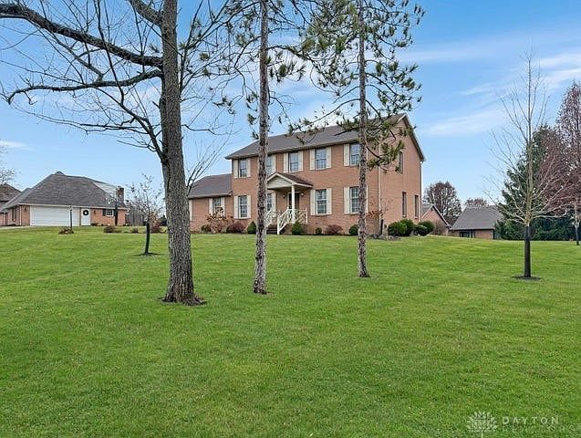 1st image of 186 Pine Tree Dr