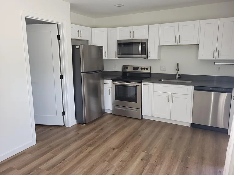 1522 W Polk St #2 — Photo 9