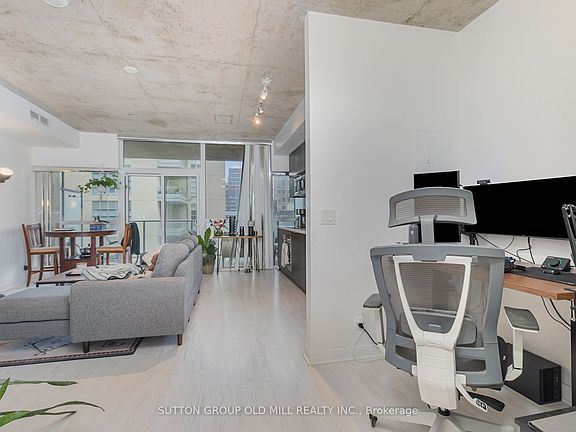 5th image of 478 King St W #704