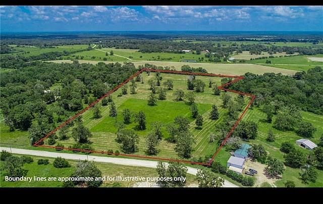 1st image of 9364 Clara Ln