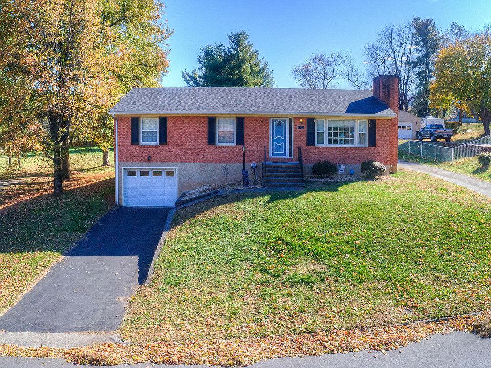 1st image of 1502 Millwood Dr