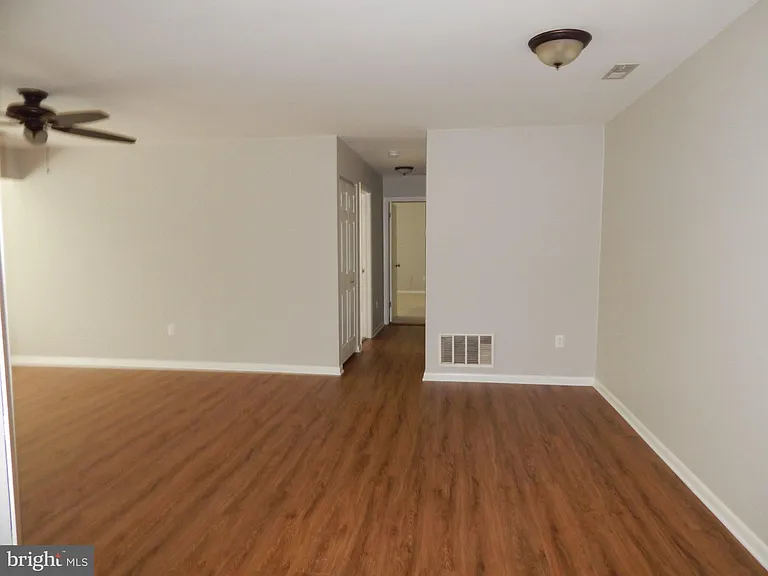 17 Juliet Ln #303 — Photo 12