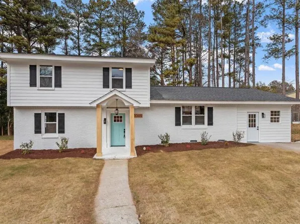 3305 Victor Pl, Raleigh, NC 27604