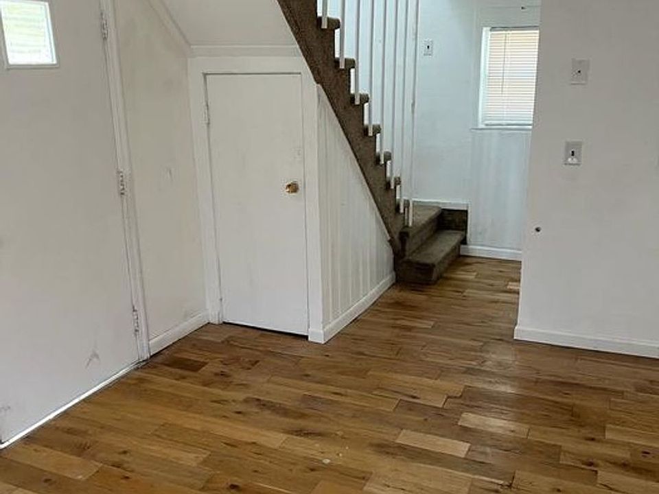 7 Reel St Apartment Rentals East Patchogue, NY Zillow