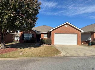 214 Pebble Beach Dr, Perry, GA 31069
