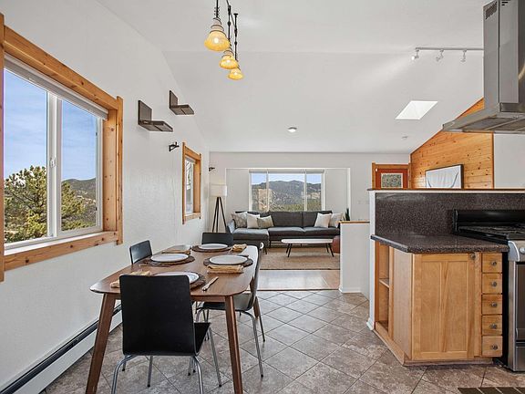 4th image of 11150 Circle Dr