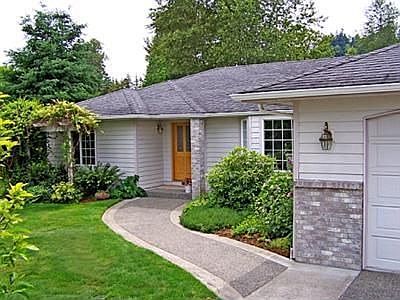 5th image of 14310 143rd Avenue Ct E