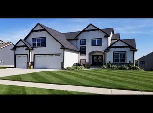 5124 Autumn Leaf Dr, Hudsonville, MI 49426