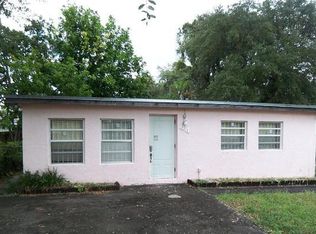 445 NE 160th St, Miami, FL 33162