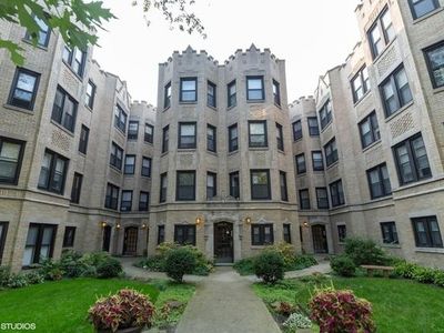 7062 N Wolcott Ave APT 2, Chicago, IL, 60626