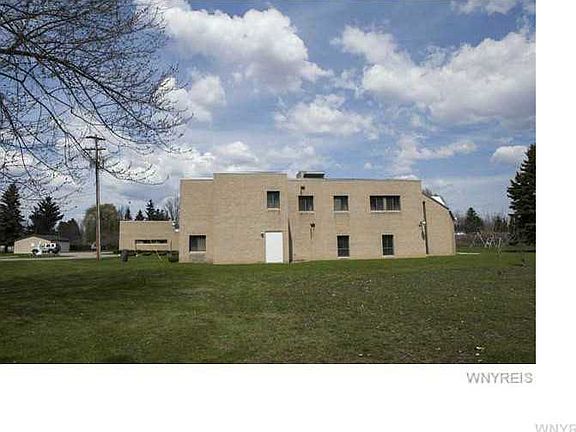 3rd image of 171 Knox Ave