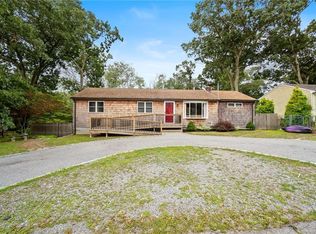 20 Wells Ave, Warwick, RI 02889