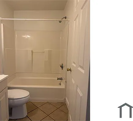 40 Oldfields Rd #1 — Photo 4