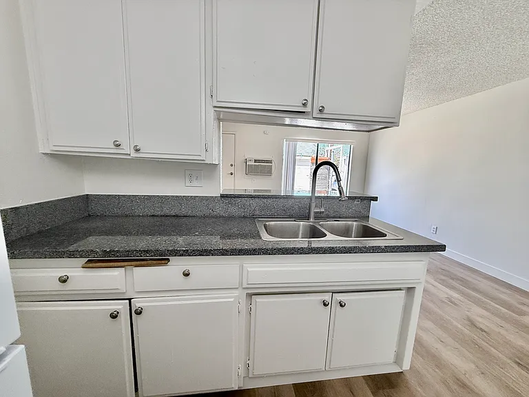 7423 N Lankershim Blvd #2 — Photo 8