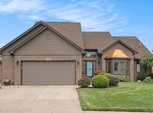 54448 Verona Park Dr, Macomb, MI 48042