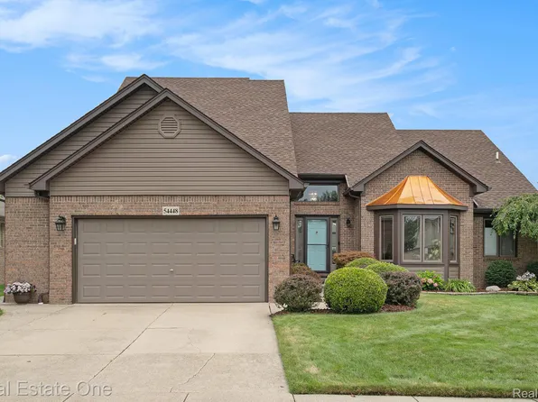 54448 Verona Park Dr, Macomb, MI 48042