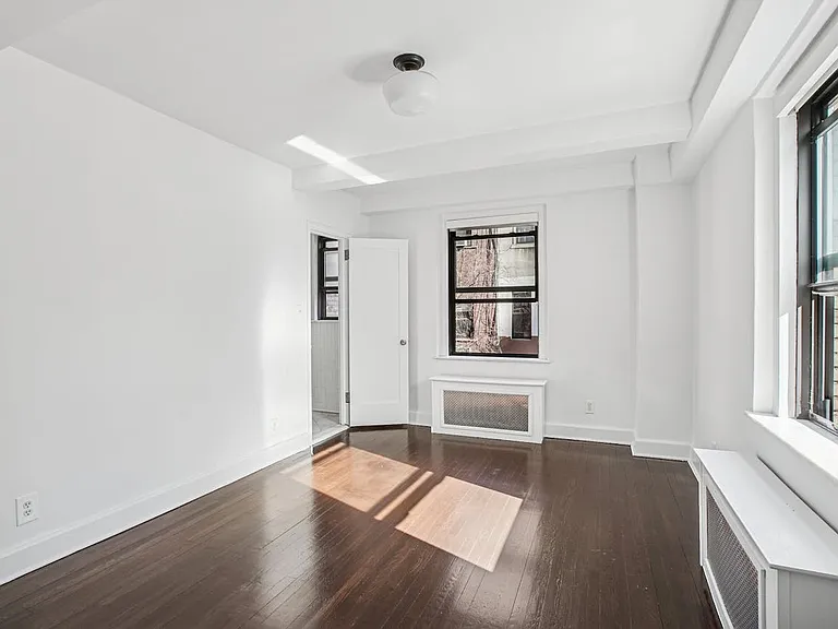 253 W 72nd St #503 — Photo 9