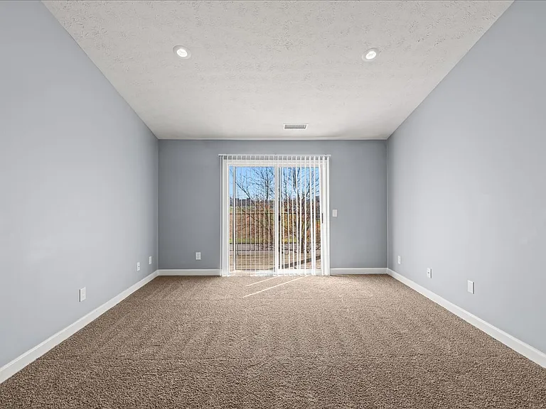 Cross Lake Apartments — Photo 142