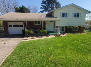 11388 Farmington Rd, Cincinnati, OH 45240