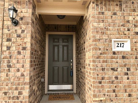 5th image of 217 Farmer Ln