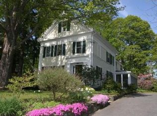 35 High St, Holliston, MA 01746