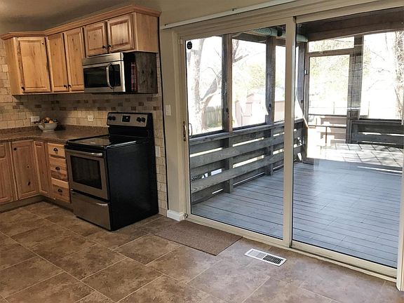 5th image of 2121 Sandra Dr