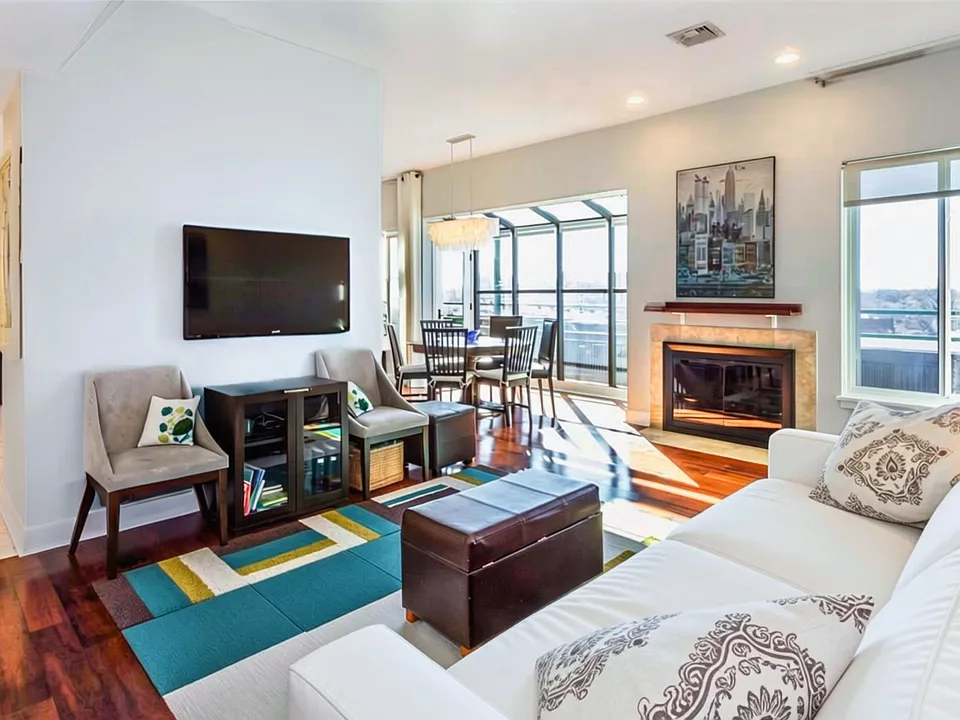 120 Sherman Ave #Penthouse 1