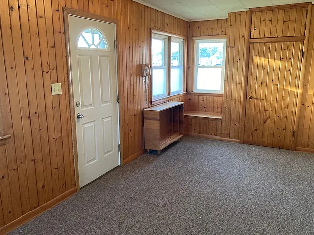 2409 D Ave — Photo 3