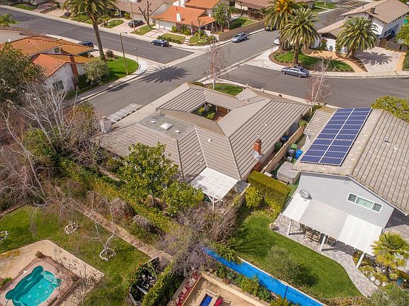 4th image of 31718 Dunraven Ct