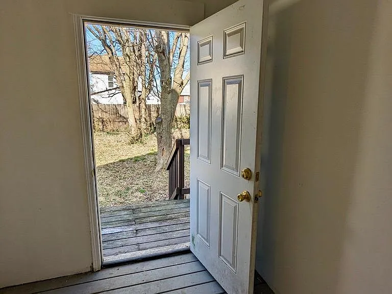 1712 Sherman Ave — Photo 11