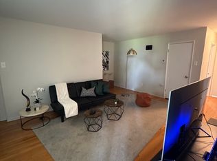 8915 New Hampshire Ave APT B, Saint Louis, MO 63123