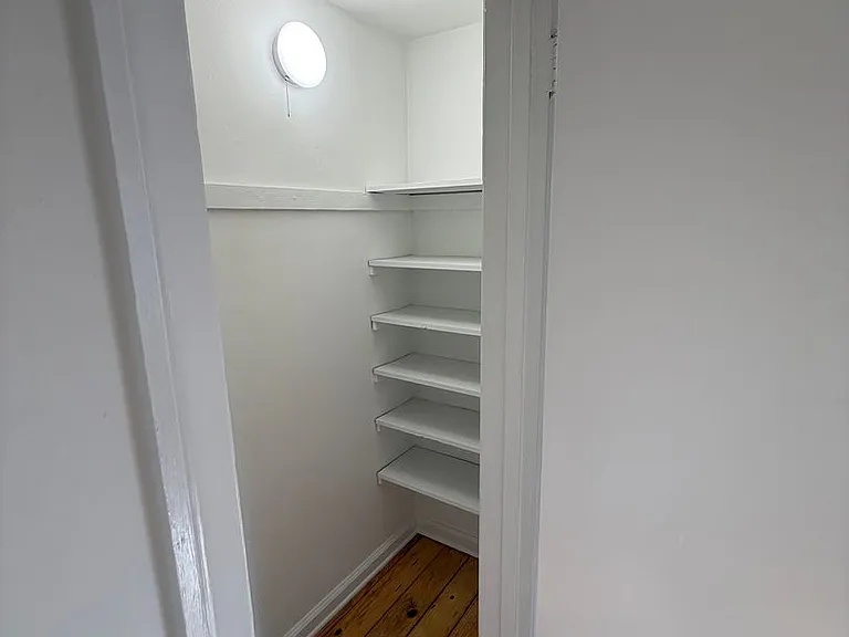 616 W Foster Ave — Photo 17