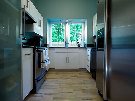Recently Remodeld Kitchen With Stainless Steel Appliances