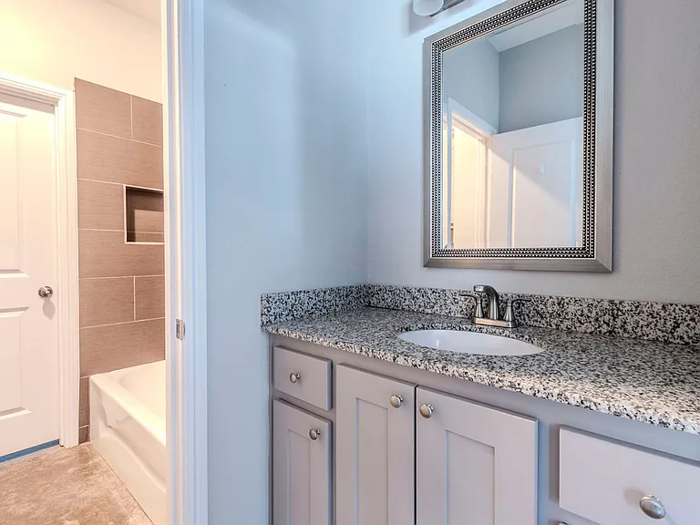 2806 Gordon Ave — Photo 11