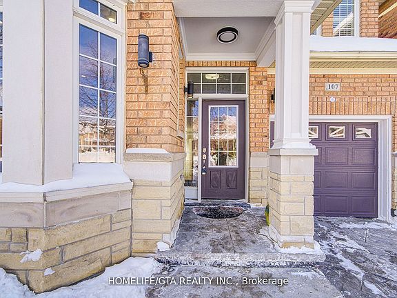 2nd image of 107 Geddington Cres