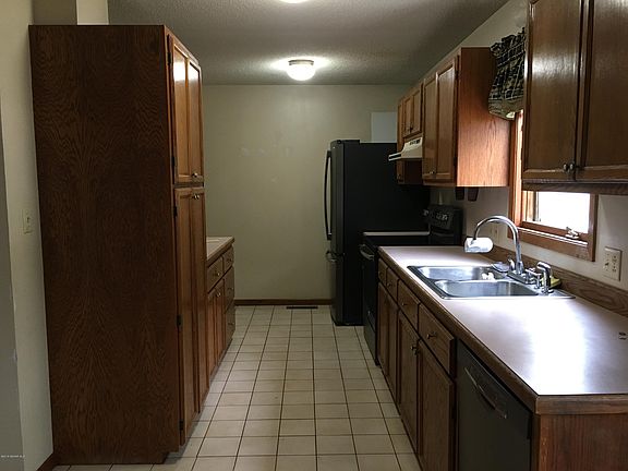 4th image of 1412 11th Ave NW