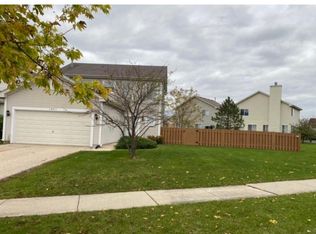 1861 S Mark Ln, Round Lake, IL 60073