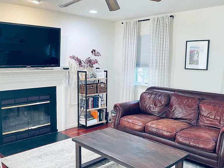 1514 Isaacs Ct — Photo 6