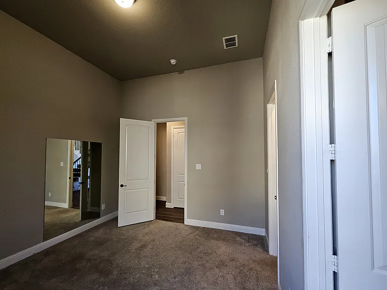 810 Elm Park Dr — Photo 56