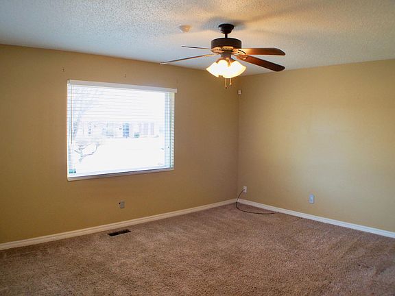 3rd image of 3041 Kelsey Dr