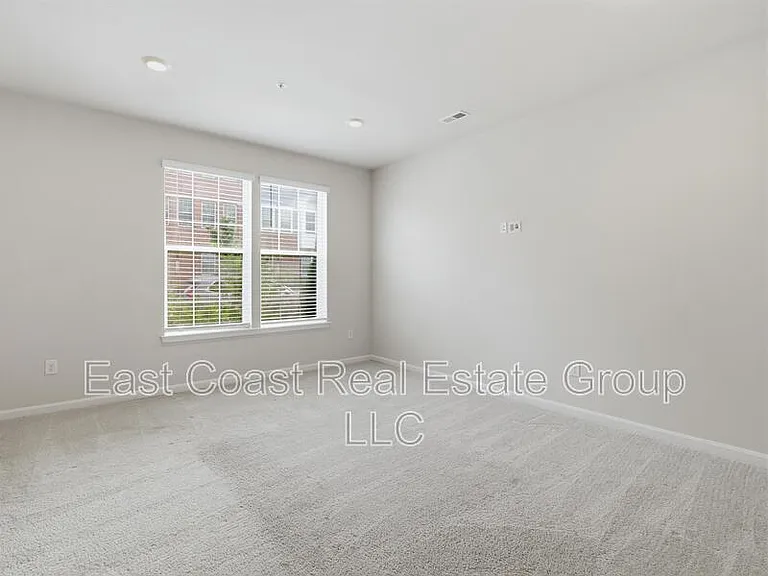 7055 Delegate Pl — Photo 18