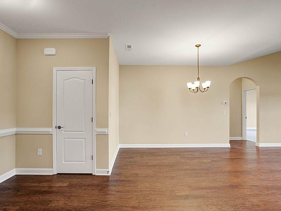 7979 Swansong Circle-03 Compressed