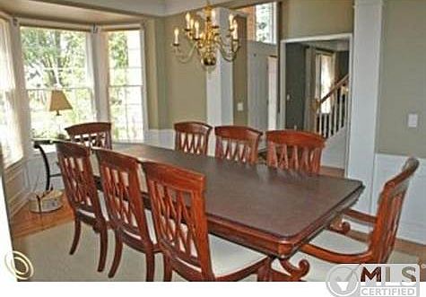 Dining Room.jpg
