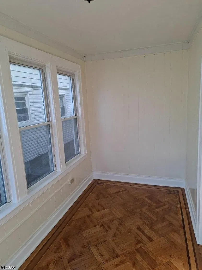 3 bed, 1.0 bath, $2,650 — Photo 4