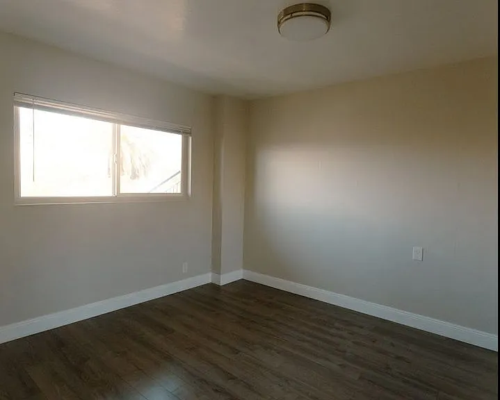 257 Athol — Photo 24