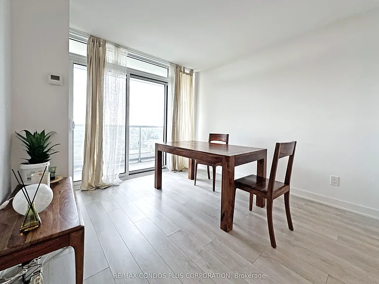 160 Flemington Rd #1116 — Photo 5
