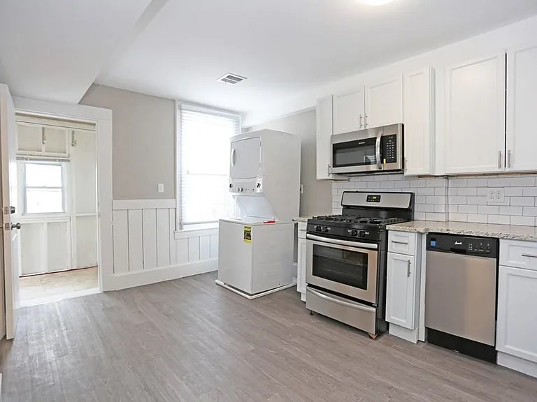 133 Eutaw St #3 — Photo 2