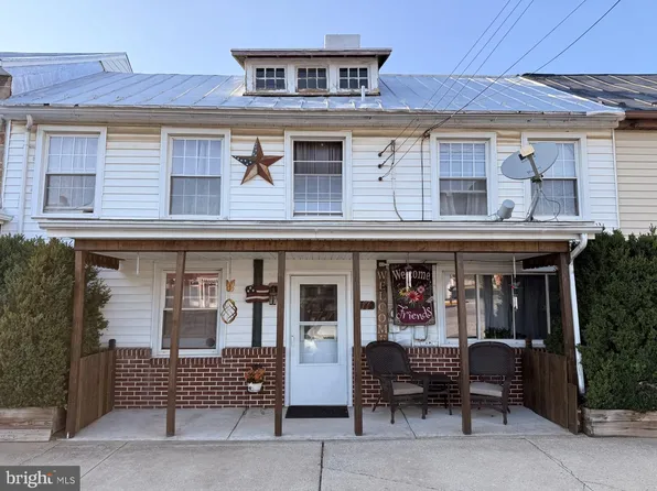 17 E Market St, Jonestown, PA 17038